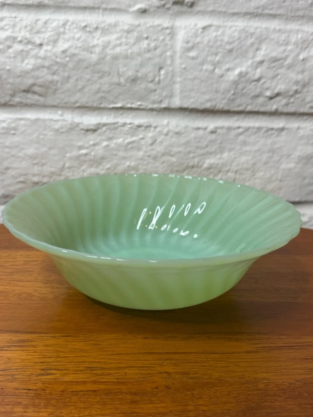 Vintage Anchor Hocking Green Glass Jadite Shell Swirl Round Serving Veg. Bowl